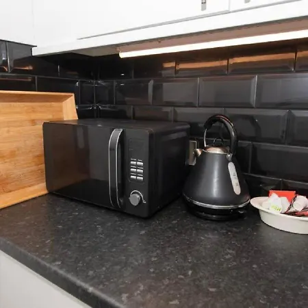 Sandpiper - Cosy In The Heart Of The Old Town Apartment *